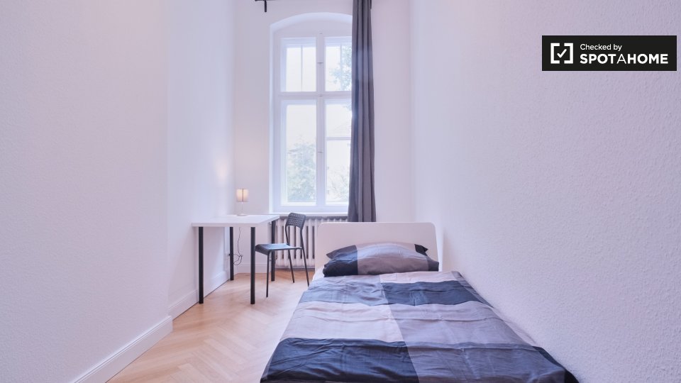 Room, Hohenzollerndamm 61, 14199 Berlin, Germany, OG links, Berlin