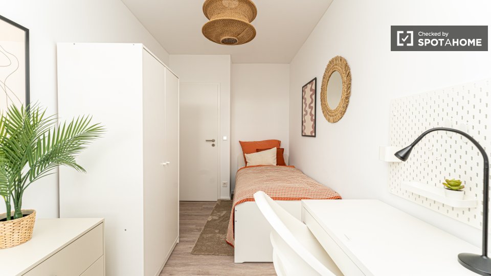 Room, Müllerstraße, Berlin