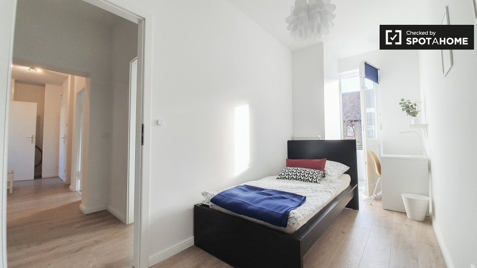 Room, Perleberger Str., Berlin