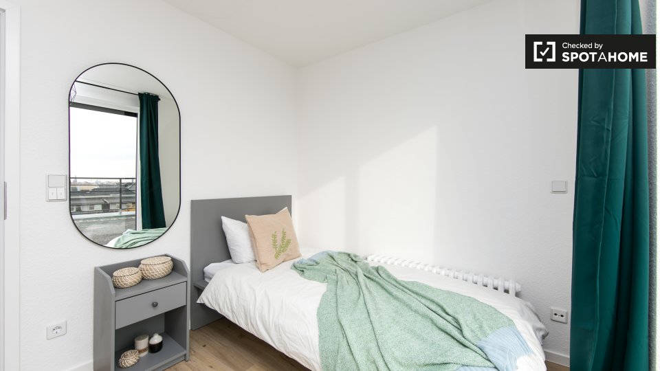 Room, Bismarckstraße, Berlin