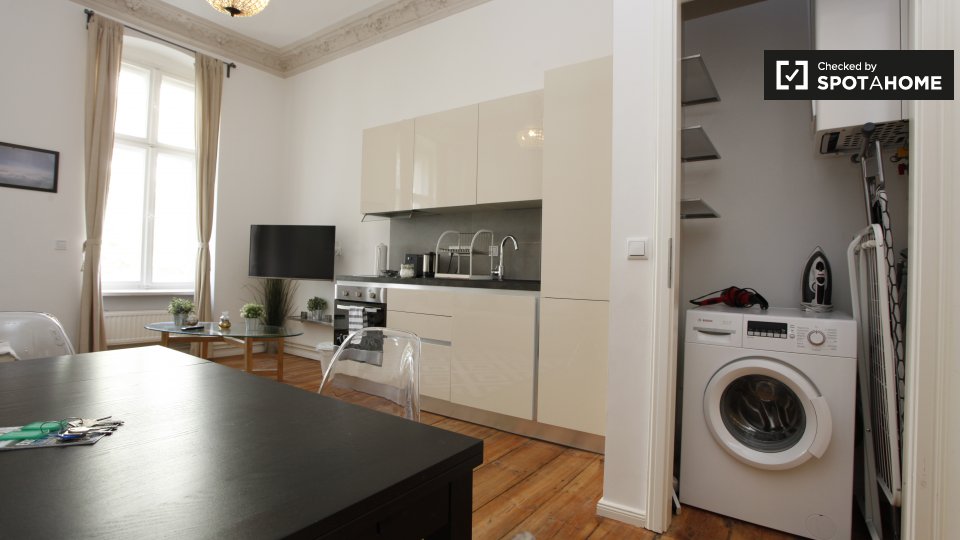Apartment, Biebricher Str.A, Berlin