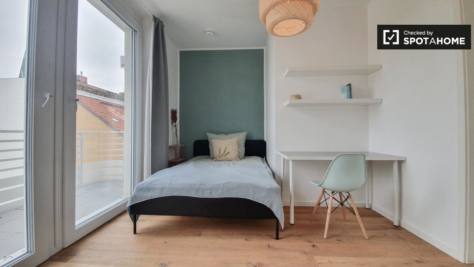 Room, Nazarethkirchstraße, Berlin
