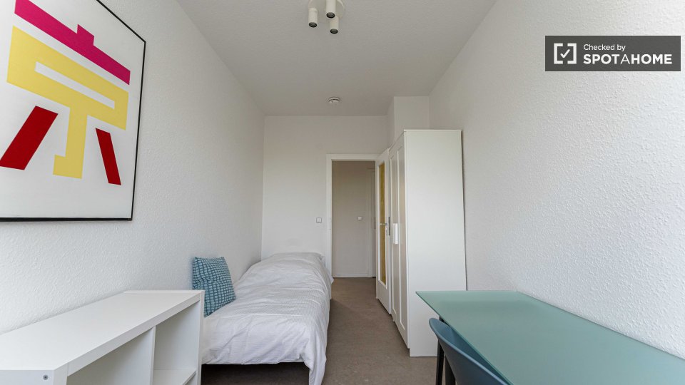 Room, Neltestraße, Berlin