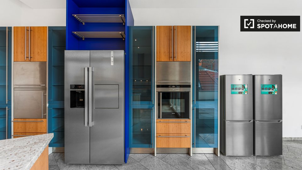 Room, Heerstraße, Berlin