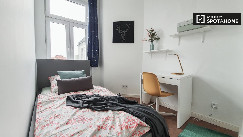 Room, Weimarische Str., Berlin