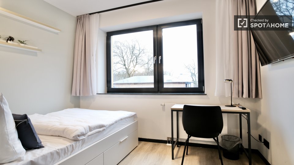 Apartment, Pestalozzistraße-8, Berlin