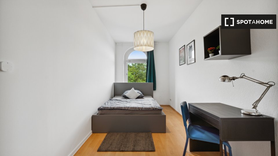 Room, Glienicker Str., Berlin