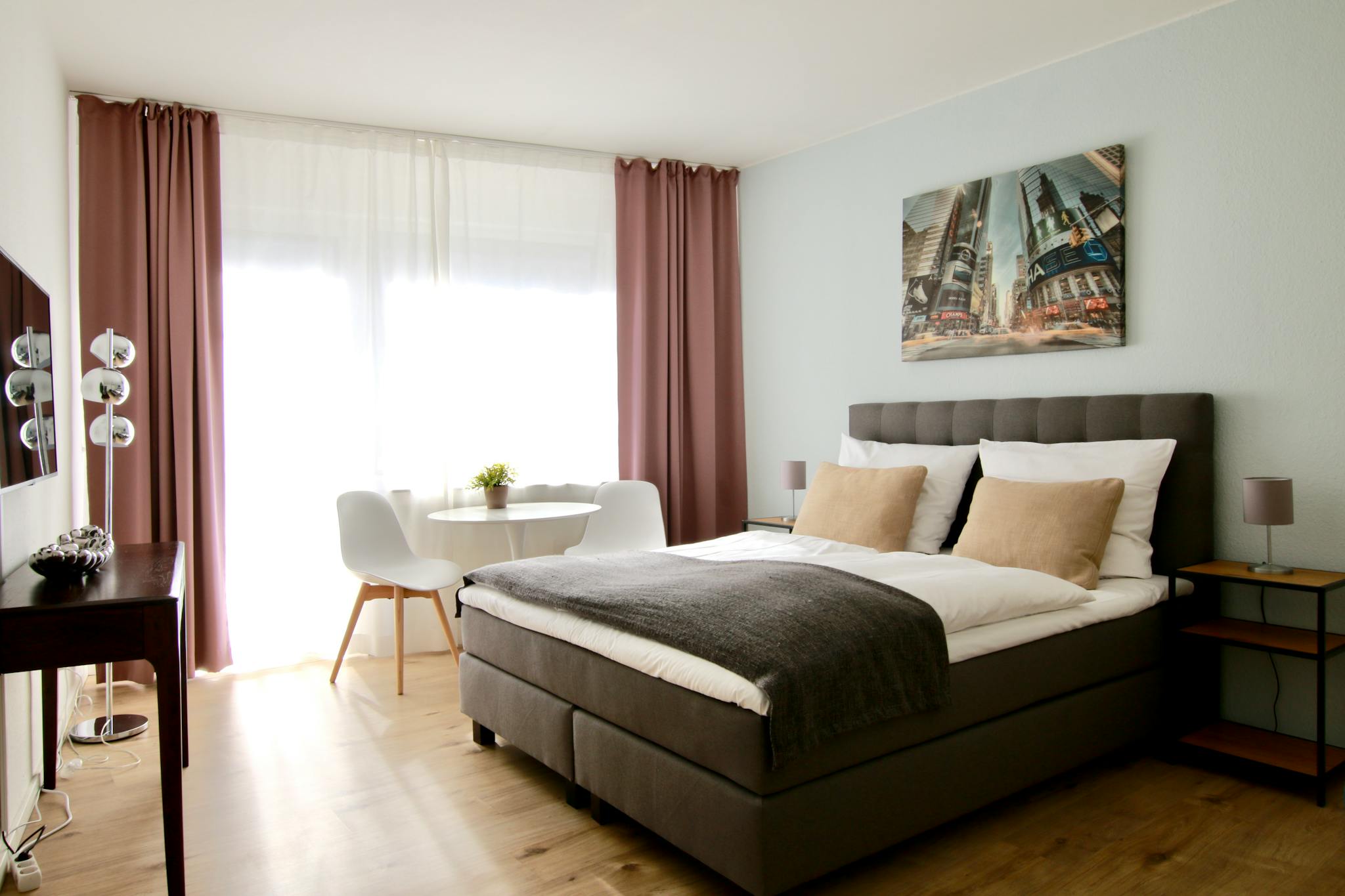 Apartment, Pantaleonswall, Cologne