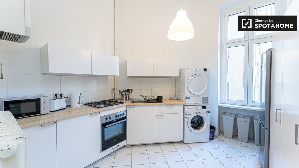 Room, Kaiser-Friedrich-Straße-50, Berlin