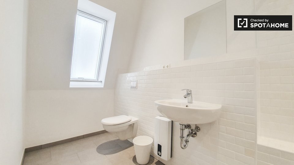 Room, Kottbusser Damm-30, Berlin