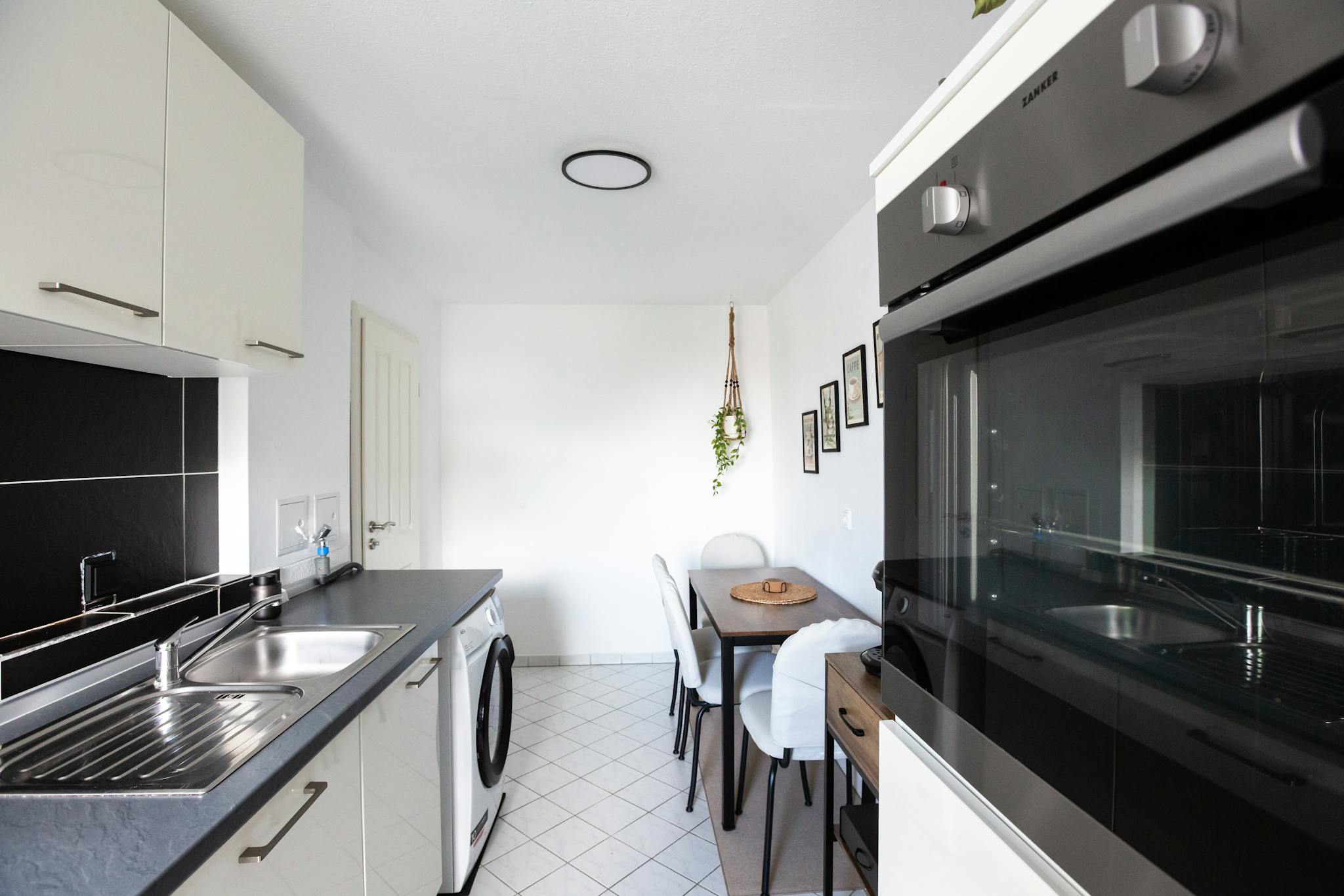 Apartment, Täubchenweg, Leipzig
