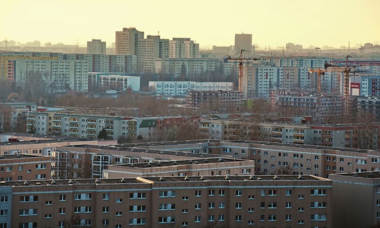 [Video] The biggest fake building in the world is in Berlin