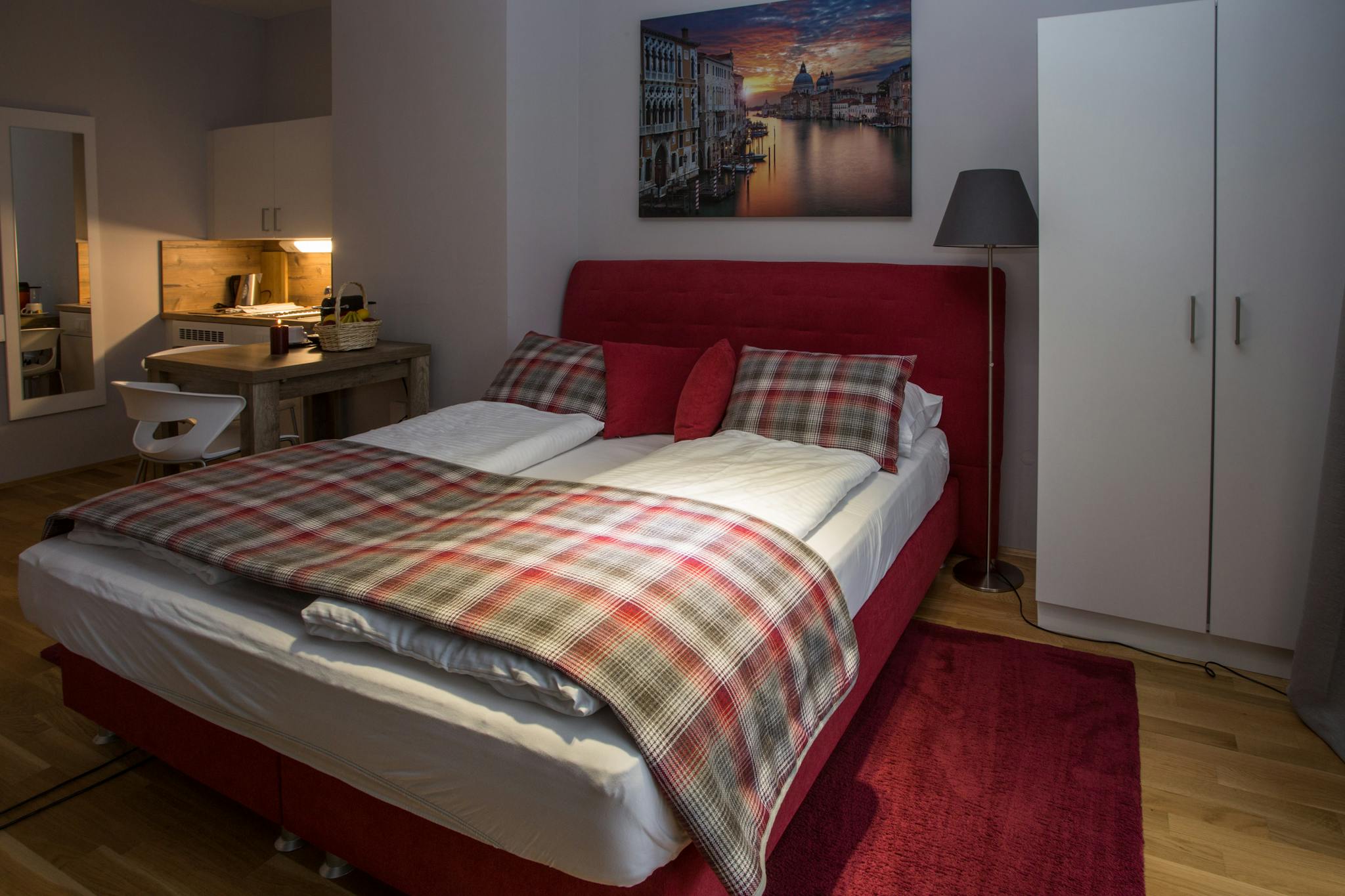 Apartment, Willy-Brandt-Allee, Munich