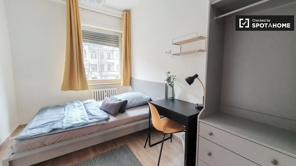 Room, Residenzstraße, Berlin