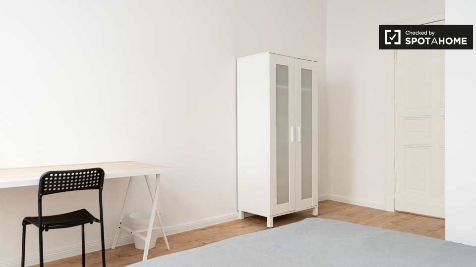 Room, Wilsnacker Str., 10559 Berlin, Germany, Berlin