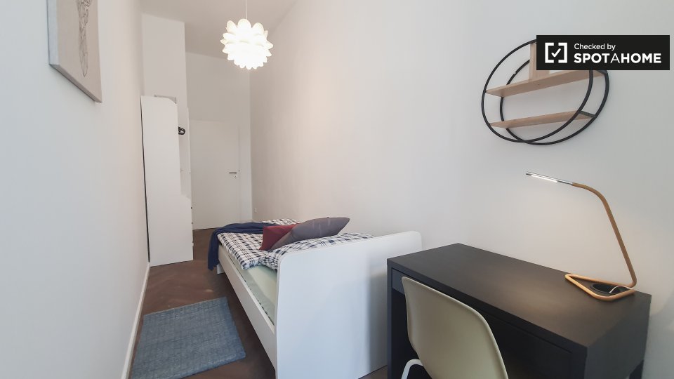Room, Weimarische Str., Berlin
