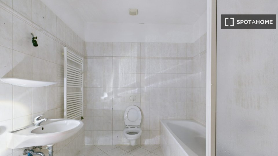 Room, OG (Room 1&2), Berlin