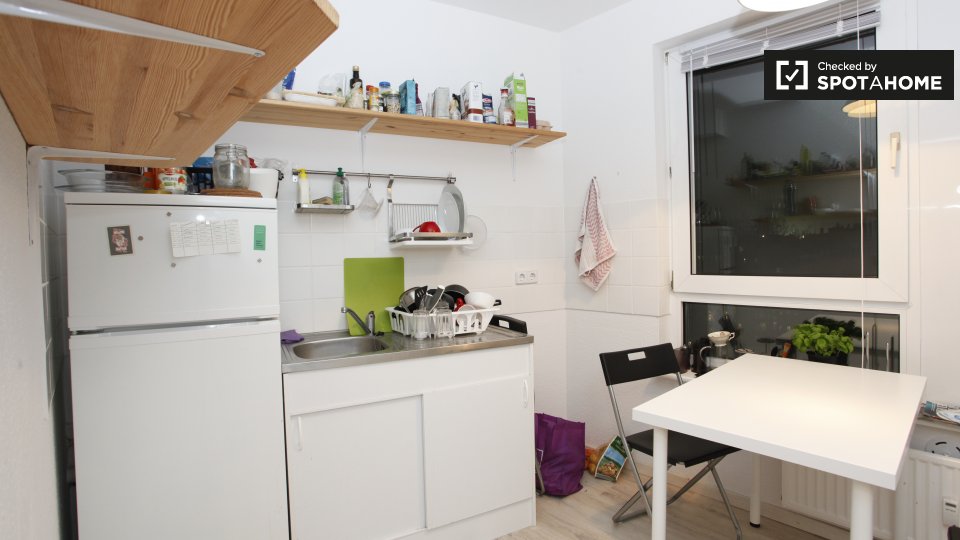 Room, KoloniestraßeA, Berlin