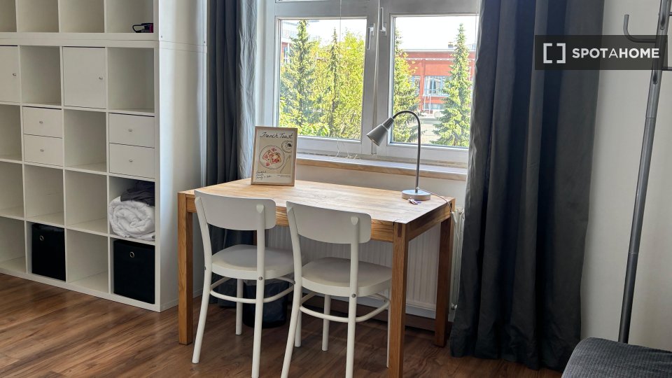Room, Holzhauser Str., Berlin