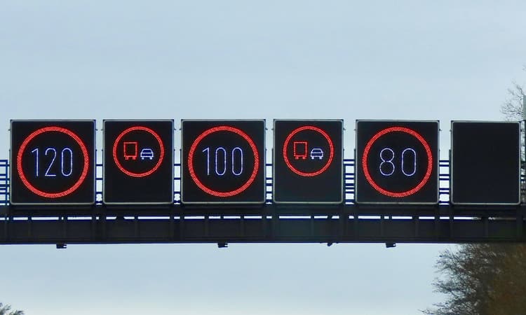More than two-thirds of Germans in favour of speed limit on Autobahn