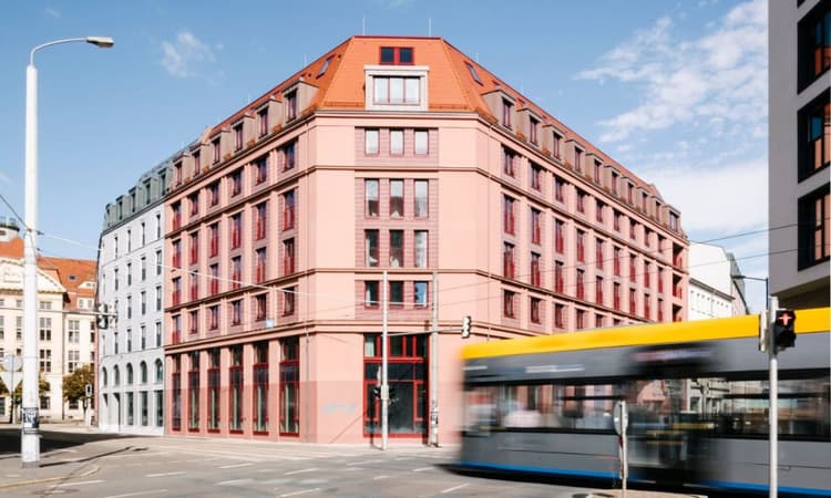 A shared flat or an all-inclusive studio? Choosing your home in Germany