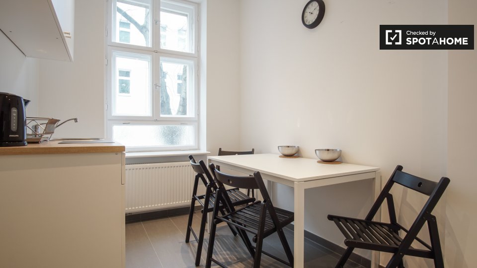 Room, Damerowstraße, 13187 Berlin, Germany, Berlin