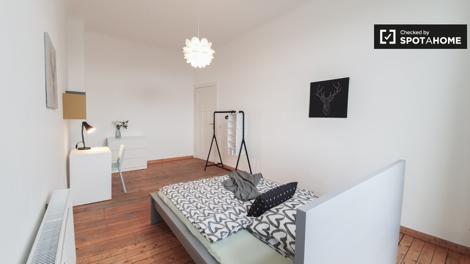 Room, Weimarische Str., Berlin