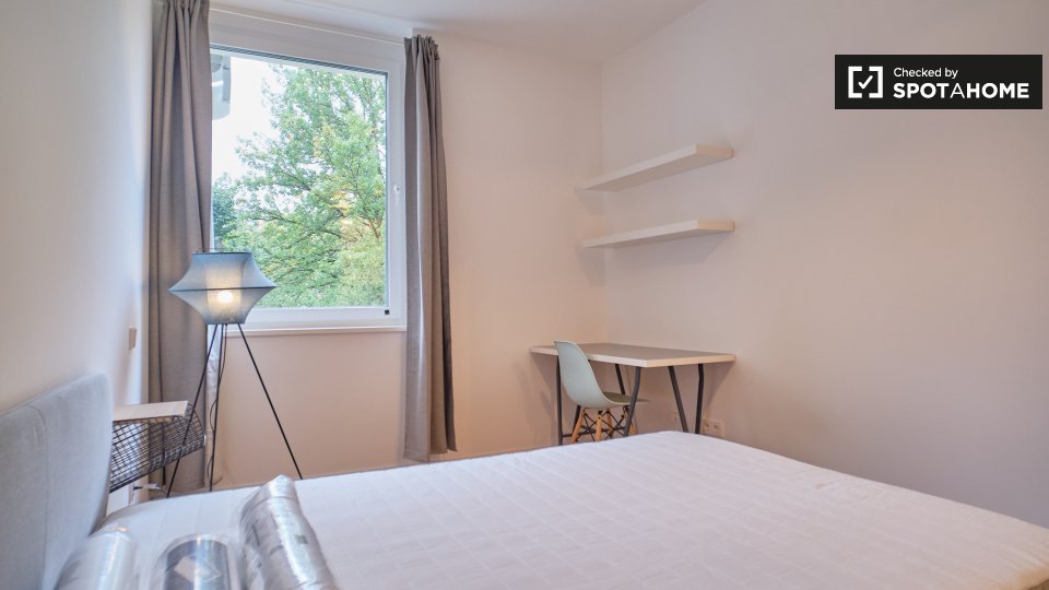 Room, Nazarethkirchstraße, Berlin
