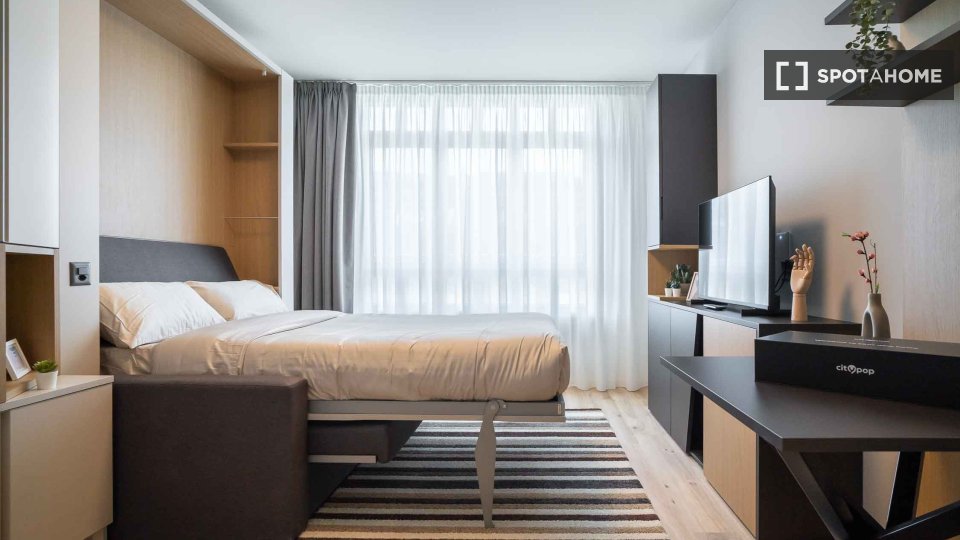 Apartment, Gürtelstraße, Berlin