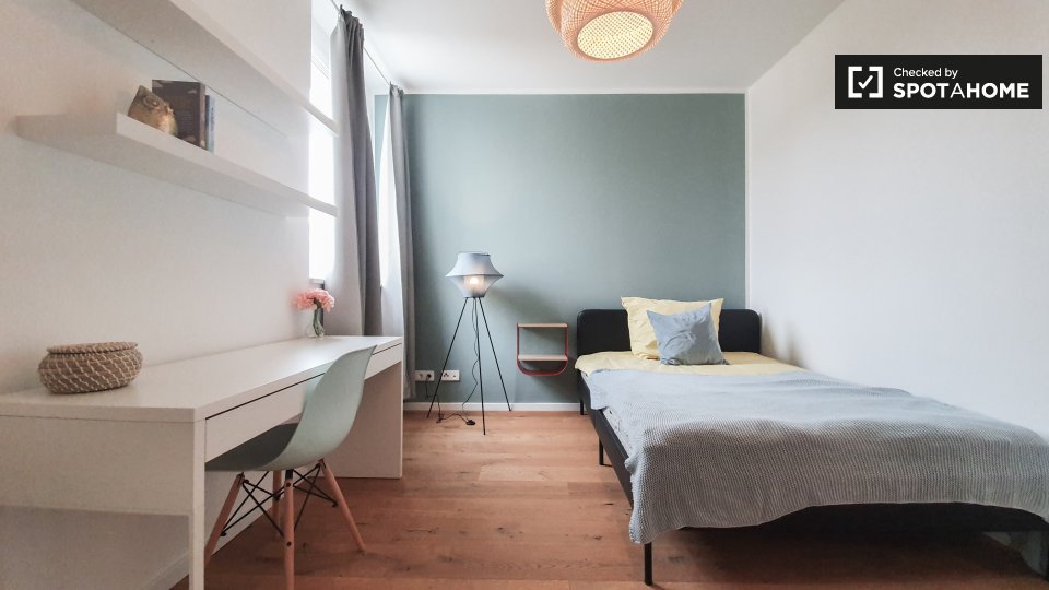 Room, Nazarethkirchstraße, Berlin