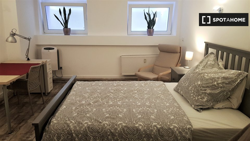 Apartment, Suarezstraße, Berlin