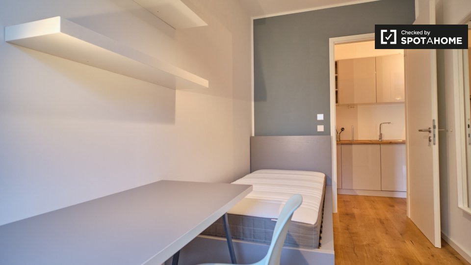 Room, Nazarethkirchstraße, Berlin