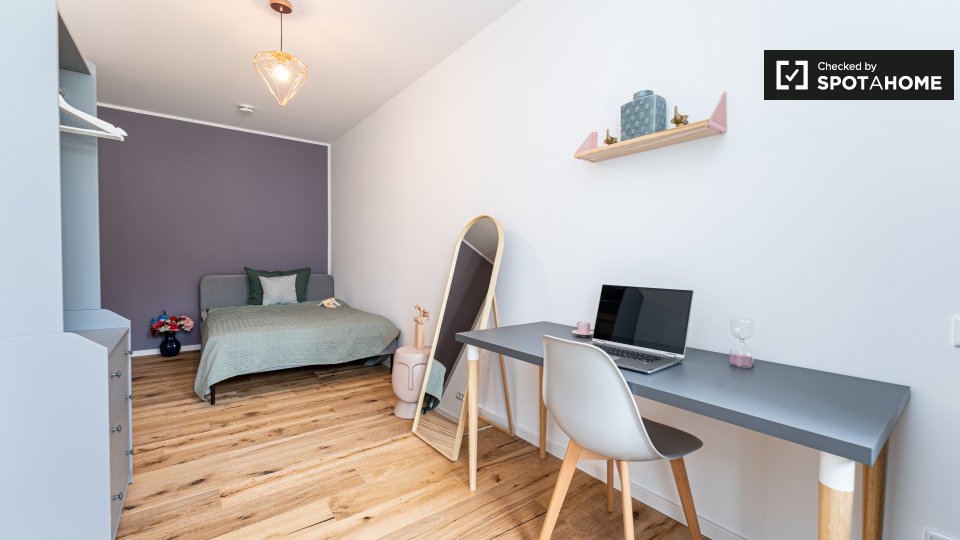 Room, Cunostraße, Berlin