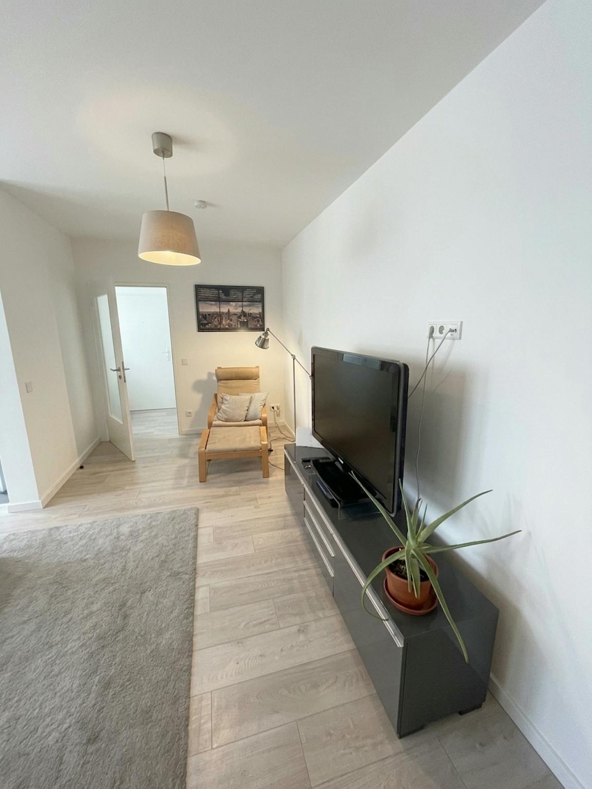Apartment, Florastraße, Dusseldorf