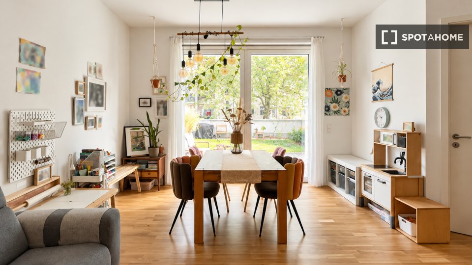 Apartment, Glasbläserallee, Berlin