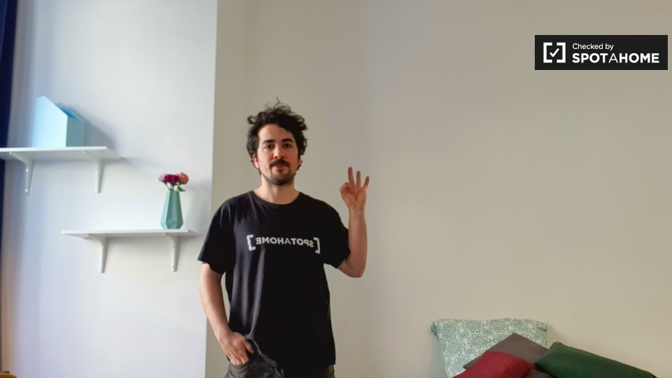 Room, Weimarische Str., Berlin