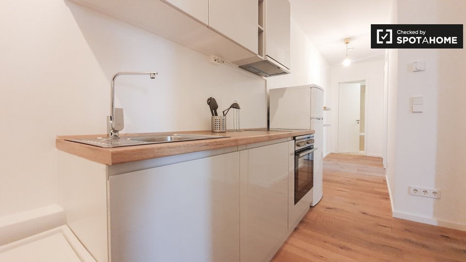 Room, Nazarethkirchstraße, Berlin