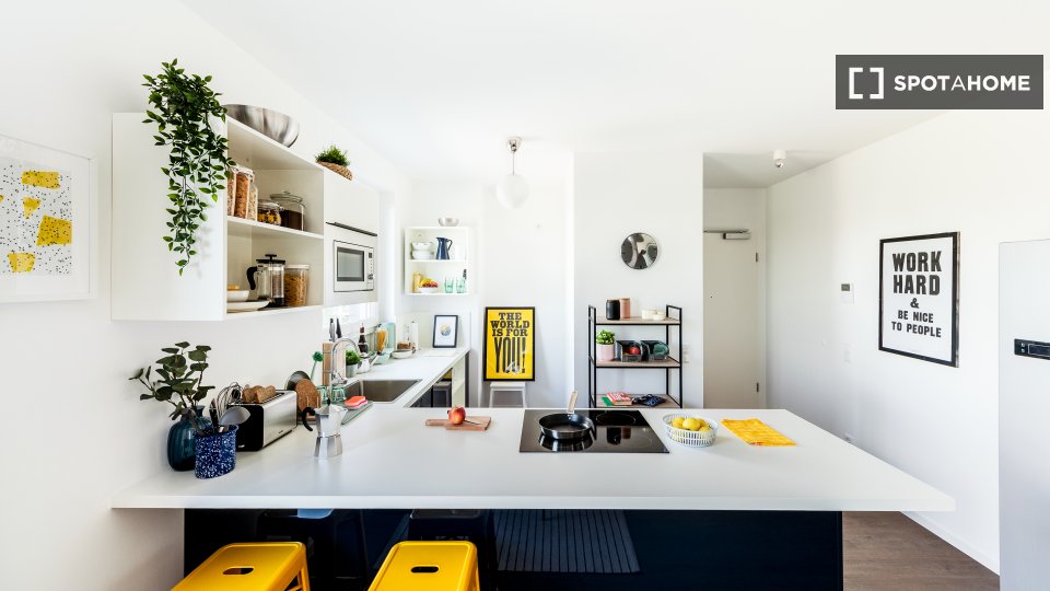 Room, Klara-Franke-Straße, Berlin