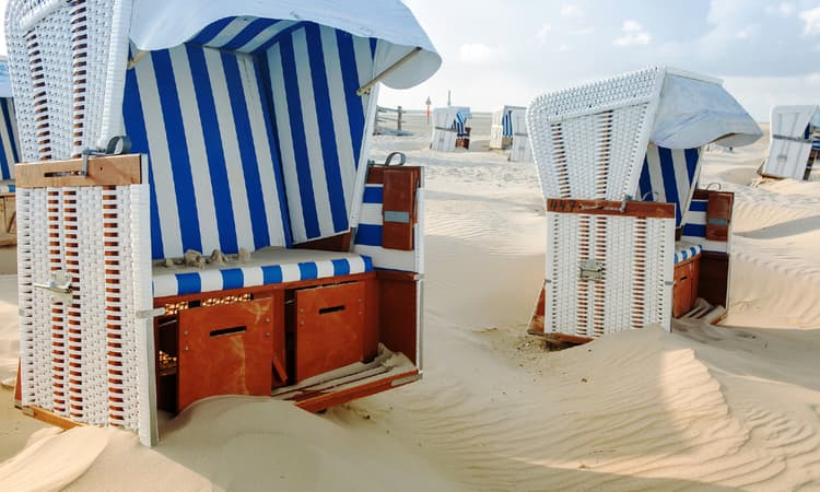 Summer holidays feud threatens to bring down German federalism