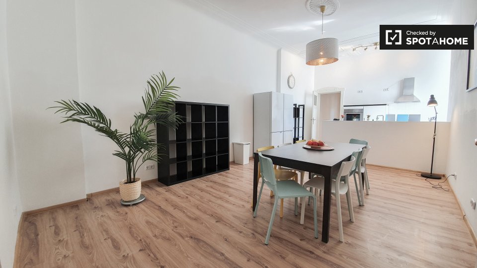 Room, Weimarische Str., Berlin