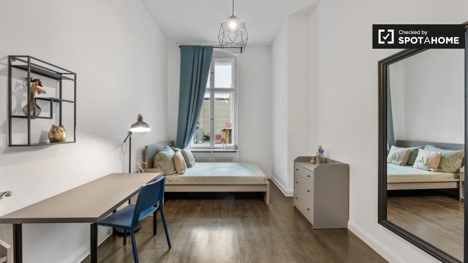 Room, Uhlandstraße, Berlin