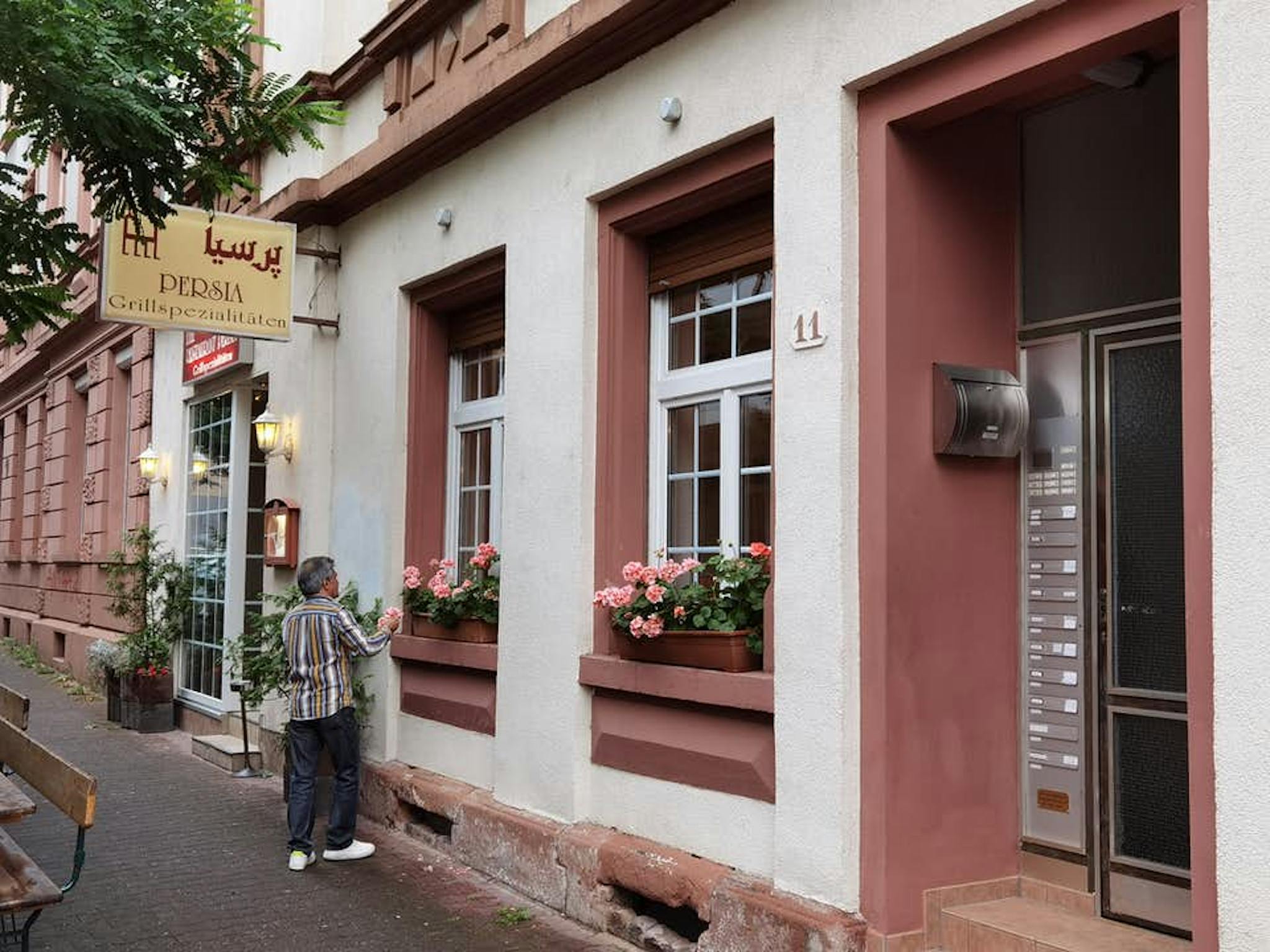 House, Esslinger Straße, Frankfurt