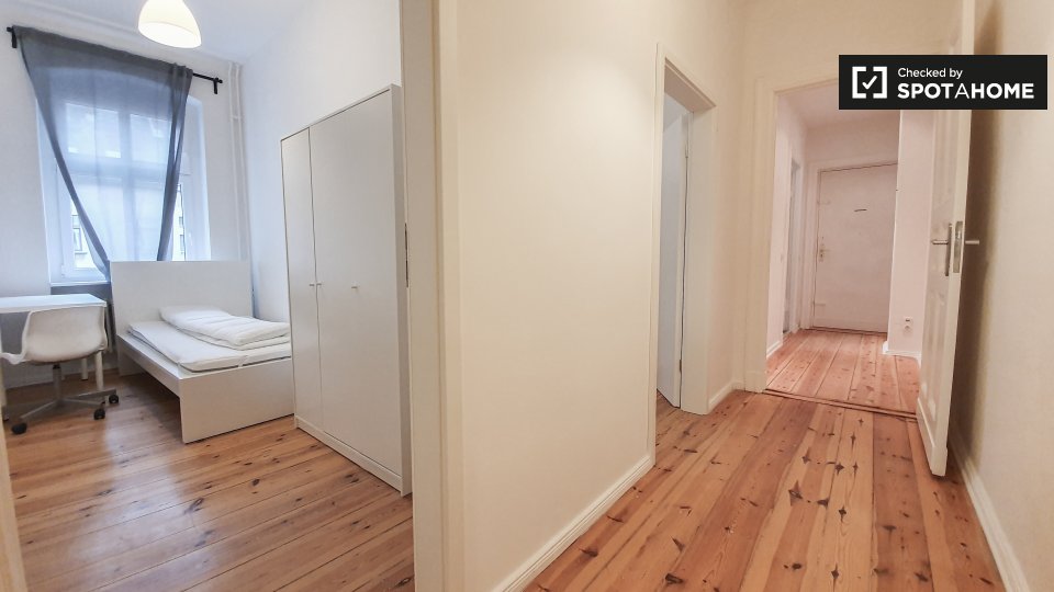 Room, Kottbusser Damm-30, Berlin