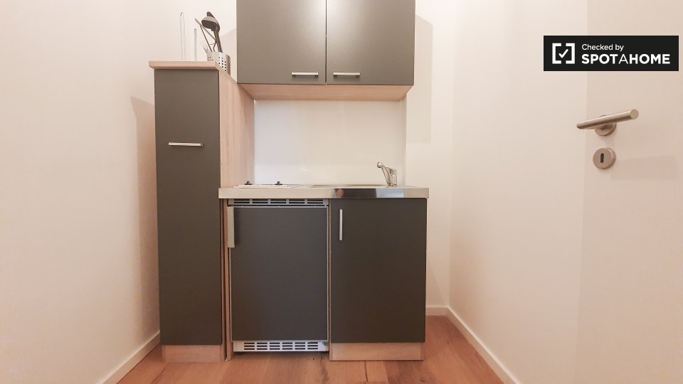 Room, Nazarethkirchstraße, Berlin