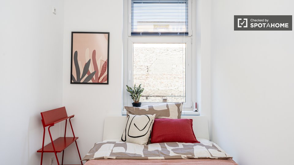 Room, Hoffmannstraße, Berlin