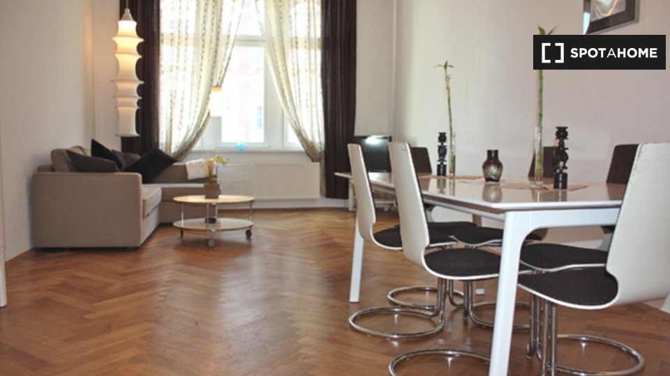 Apartment, Kastanienallee, Berlin