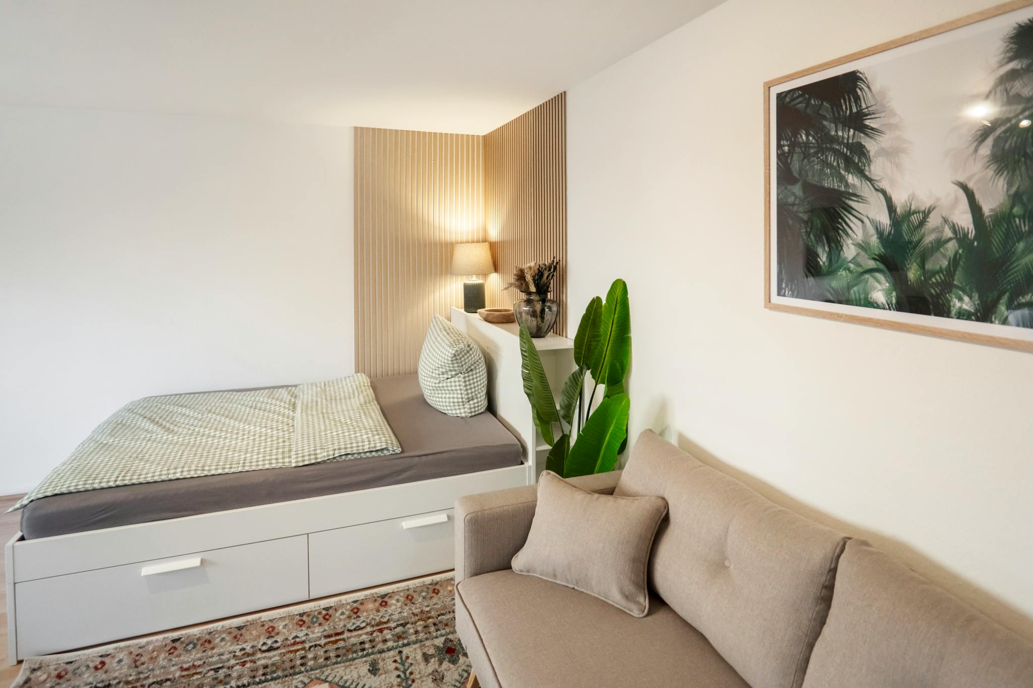 Apartment, Waisenhausgasse, Cologne