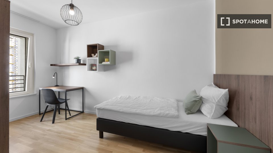 Room, Friedrichstraße, Berlin