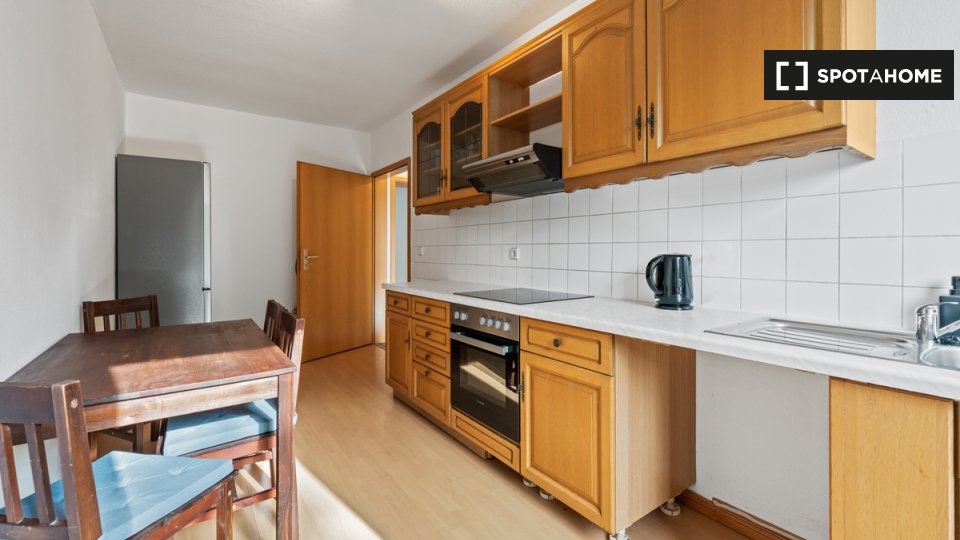 Room, Glienicker Str., Berlin
