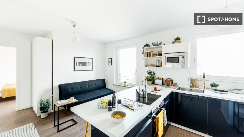 Room, Klara-Franke-Straße, Berlin